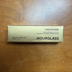 Hourglass Gold Lipstick- Color: Larch (rosy brown)